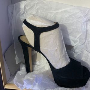 Michael Kors pump heels